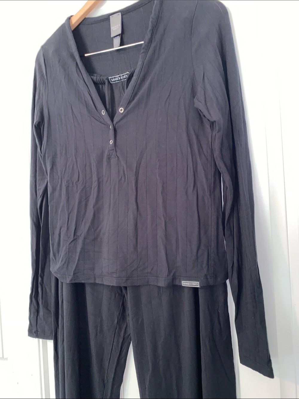 Savage X Fenty Black Ribbed Lounge Set size XL (top and pants) - Picture 7 of 8